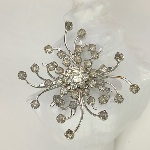 ♥️Bundle Only♥️ Vintage Style Silver Tone Rhinestone Whimsical Brooch - Picture 5 of 6